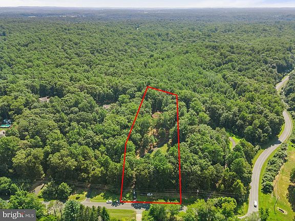 5th image of 3551 Holly Springs Rd