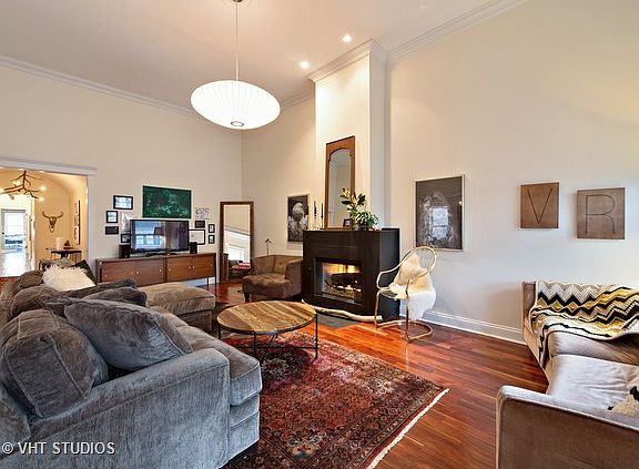 4th image of 656 W Buena Ave Unit 3