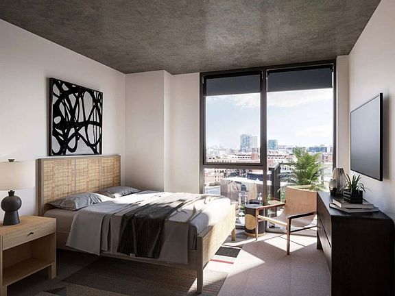 2nd image of 35 N Paulina St #4