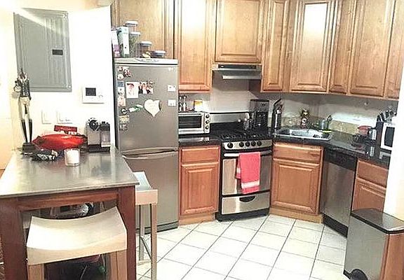 2nd image of 2160 33rd St APT 3E