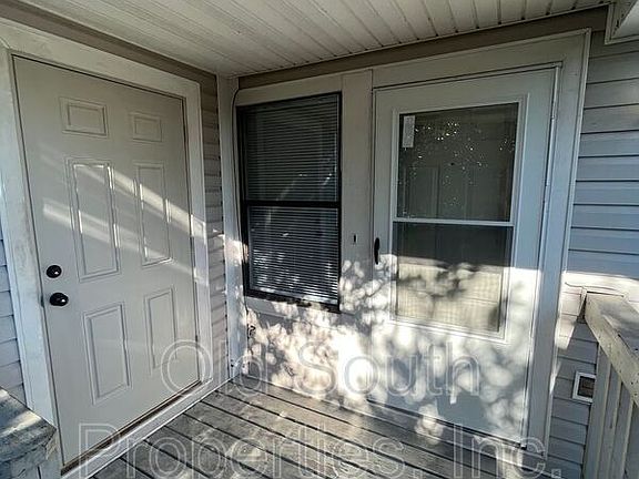 2nd image of 3202 Redwood Ln APT B