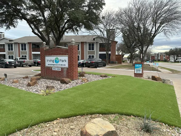 Irving Park Apartments