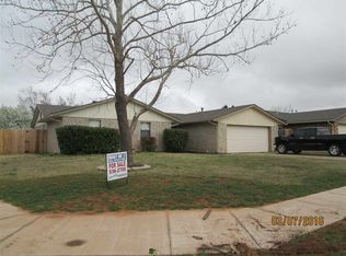 702 SW Gaylord Ave, Lawton, OK 73505