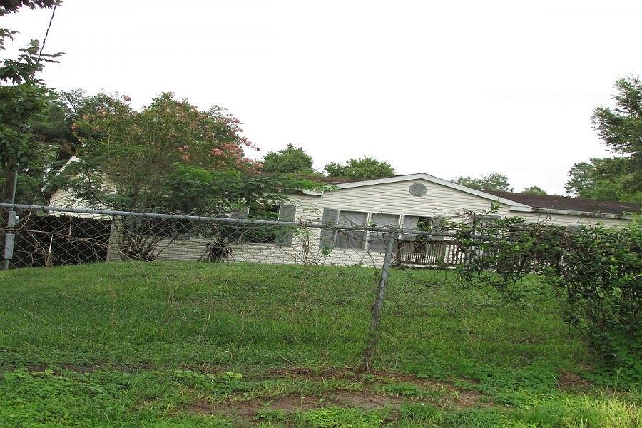 2nd image of 12516 Spottswood Dr