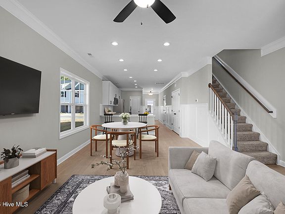 2nd image of 237 Cline Way Unit 108, 1809 Live Oak