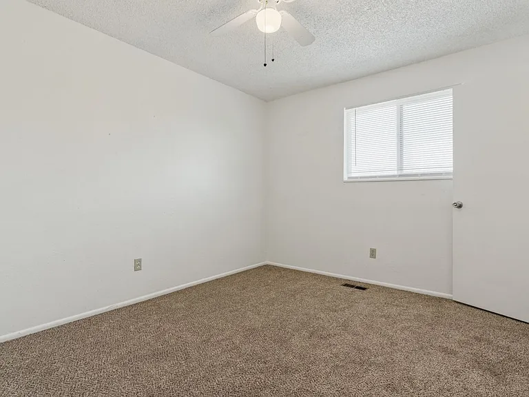 Westview Apartments — Photo 26