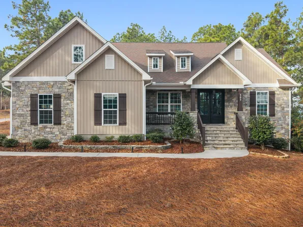 101 Featherston Point, West End, NC 27376