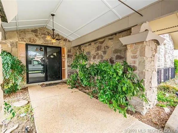 6215 S Jamestown Ave, Tulsa, OK 74136