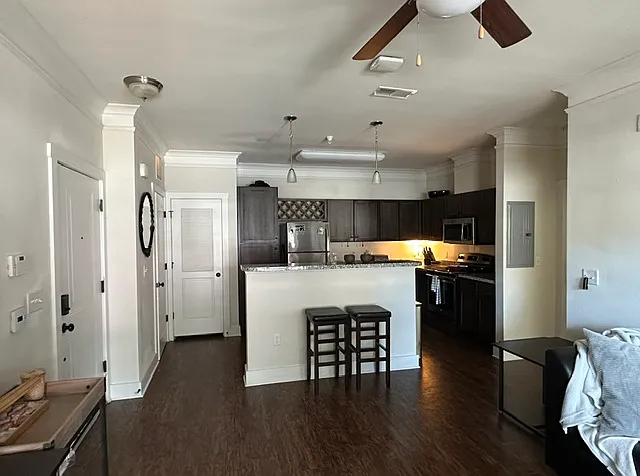 690 SW Sagebrush Dr #17102 — Photo 3