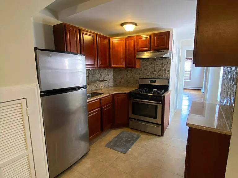 736A Union St #3 — Photo 1