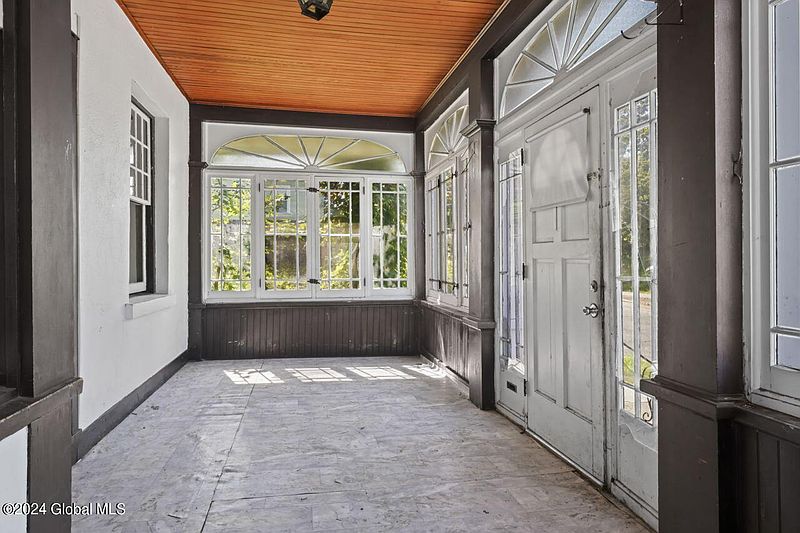 3rd image of 315 Partridge Street