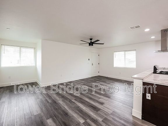 4th image of 2409 Cava Ct Unit 4
