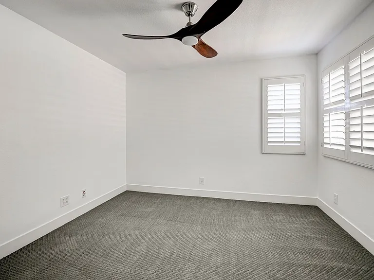 1 Chimney Ln — Photo 36