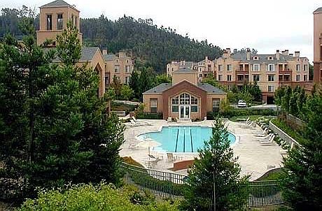 The Parkwoods condos