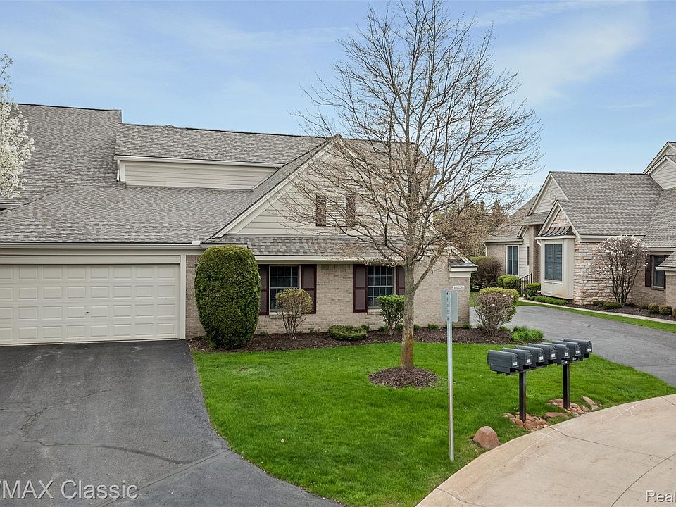 1st image of 16576 Lyonhurst Cir