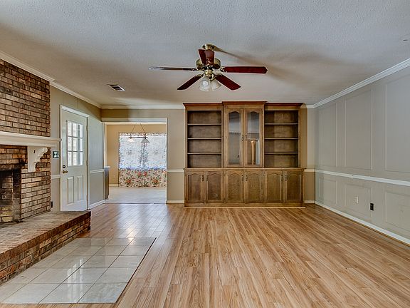 2nd image of 4834 Peartree Court