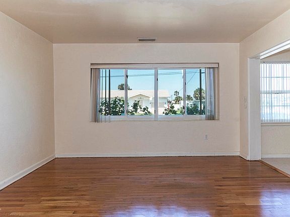 4th image of 110 Adele Ave