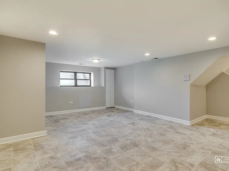 4847 N Kilbourn Ave #1 — Photo 7