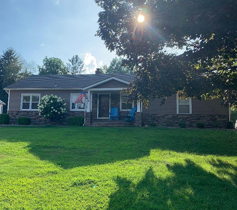 1st image of 857 Atwood Dr