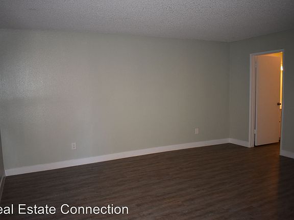 3rd image of 14031 Cerise Ave APT 225