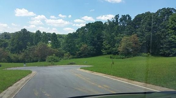 4th image of 45 Fountain Ct