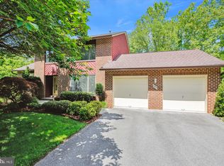 10941 Broad Green Ter, Rockville, MD 20854