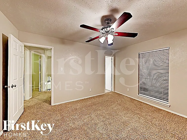 2805 Galemeadow Dr — Photo 9