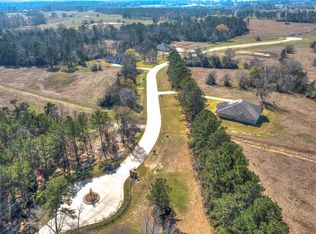 7 Homestead Hill Rd, New Waverly, TX 77358