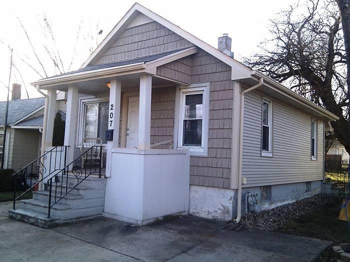 1st image of 207 Hyde Park Ave