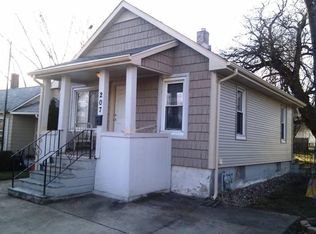 207 Hyde Park Ave, Joliet, IL 60436