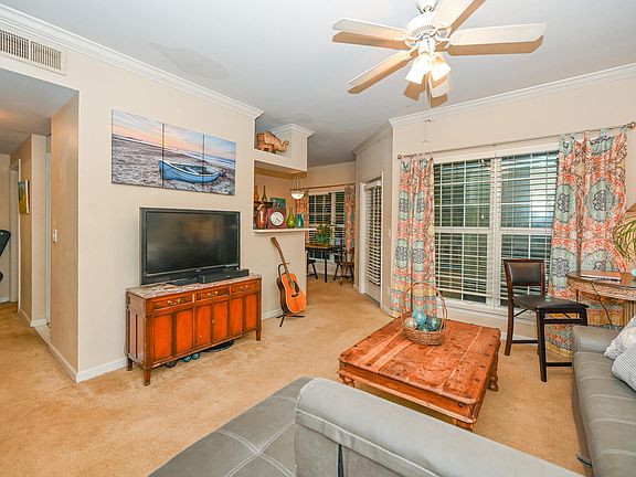 4th image of 700 Daniel Ellis Dr APT 10206