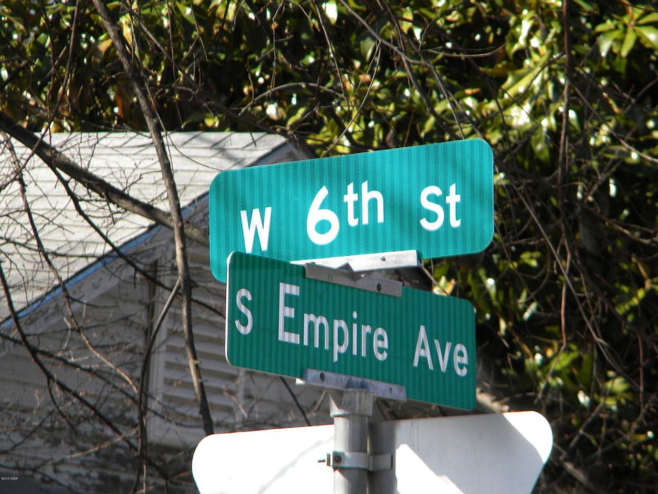 2nd image of 604 Empire Ave