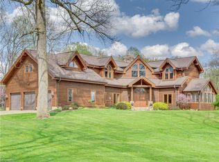 977 E Howe Rd, Tallmadge, OH 44278