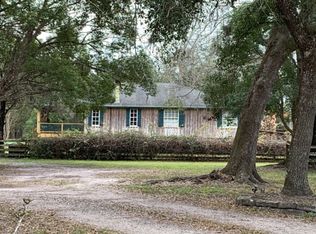 17200 Palamino Lake Dr, Dade City, FL 33523