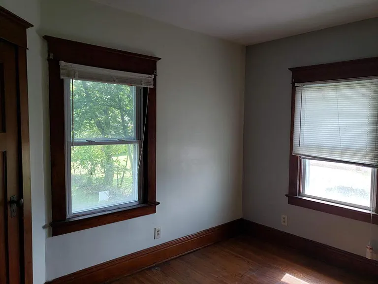 993 Englewood Ave — Photo 13