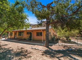 11964 Sierra Hwy, Saugus, CA 91390