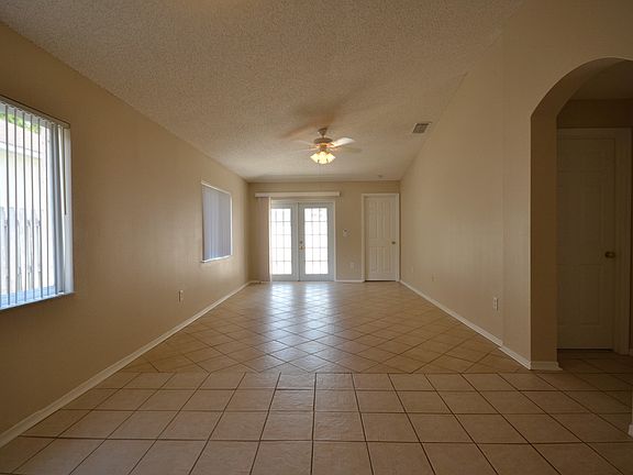 2nd image of 848 Burlwood St