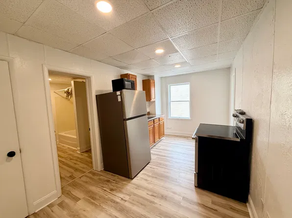 527 Broad Ave, Belle Vernon, PA