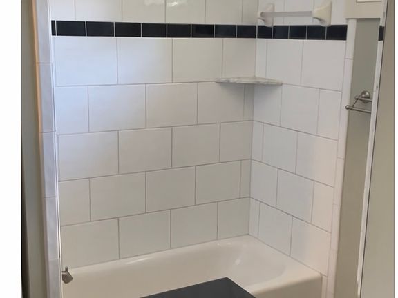 5th image of 206 E Broadway St Unit 4
