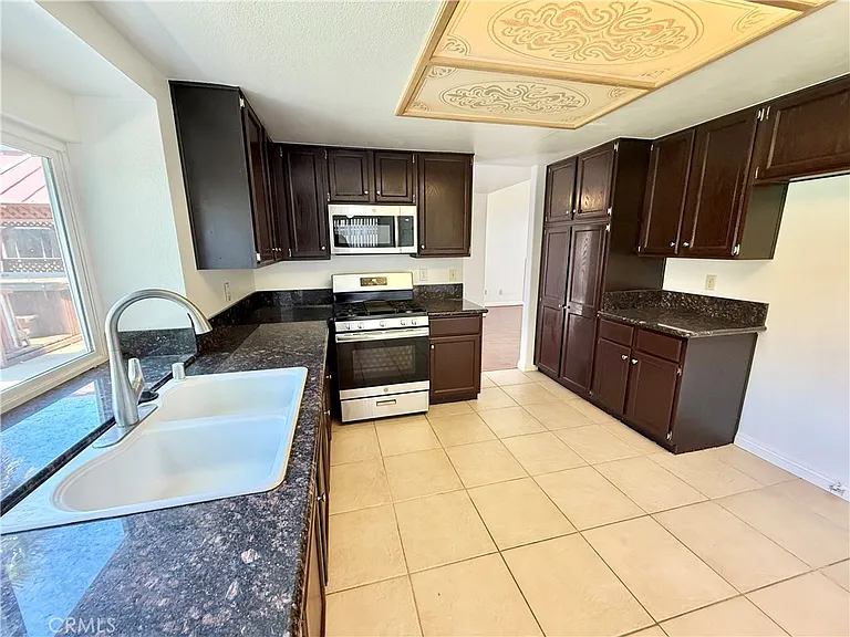 37838 Spyglass Cir — Photo 3
