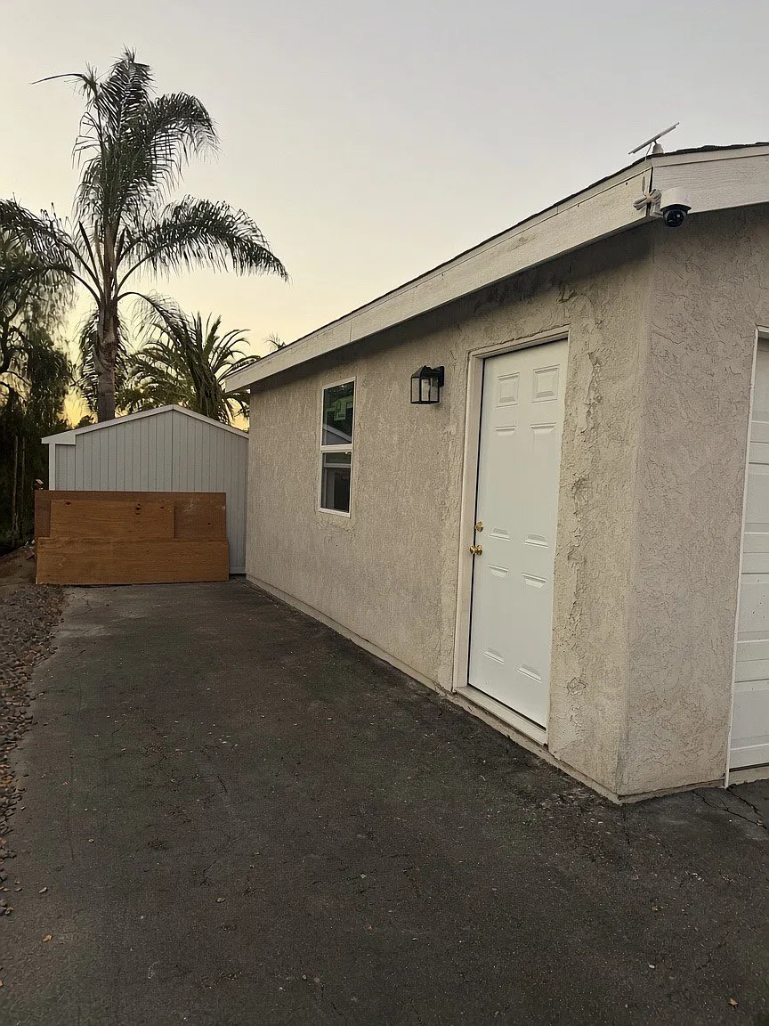 Studio, 400 sqft, $1,850 — Photo 2