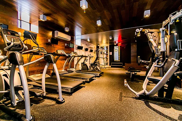 Rented by Nooklyn NYC LLC | media 70