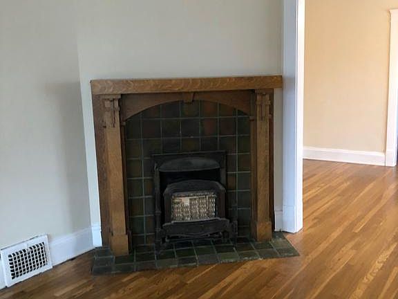 5th image of 12952 Emerson Ave