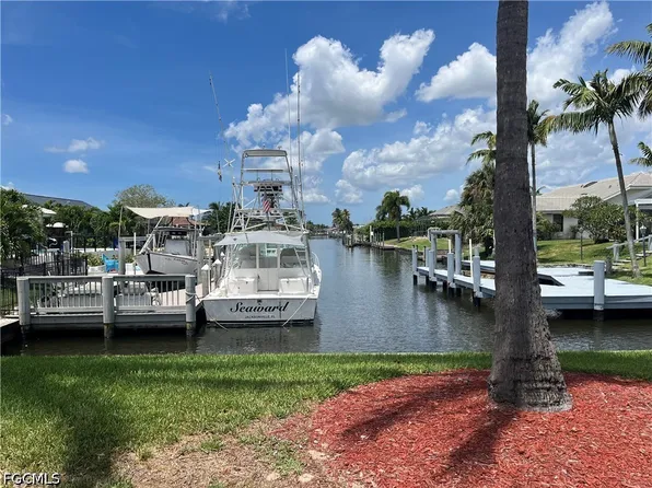 9841 Cypress Lake Dr, Fort Myers, FL 33919
