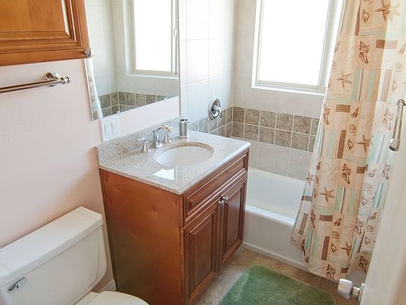 5th image of 633 Missouri St APT 30