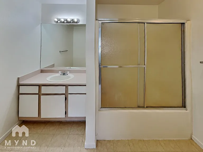 506 Northgate Dr #C — Photo 12