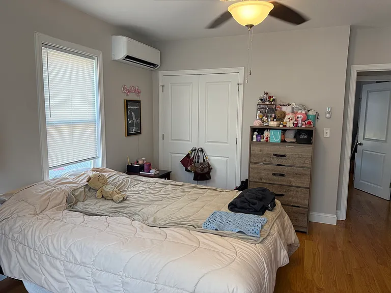 16 Hudson St #1 — Photo 8