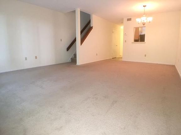 Dining area / living room