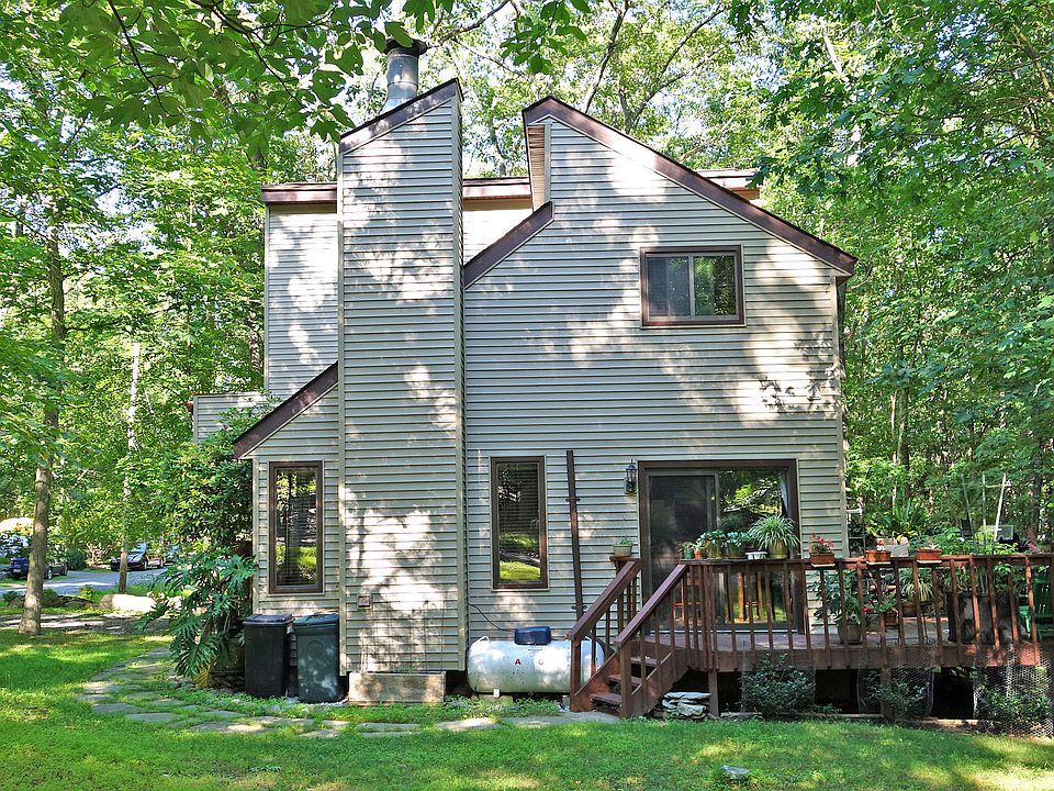 2nd image of 5618 Cub Ln