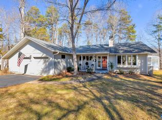 1 Oak Grove Rd, Palmyra, VA 22963